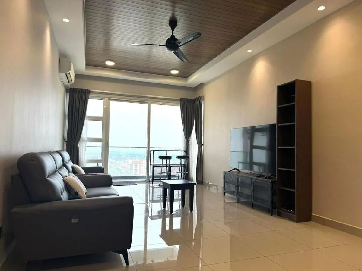 Pinnacle Tower 4Br, Jb City Town, Near Ciq Johor Bahru Malezya