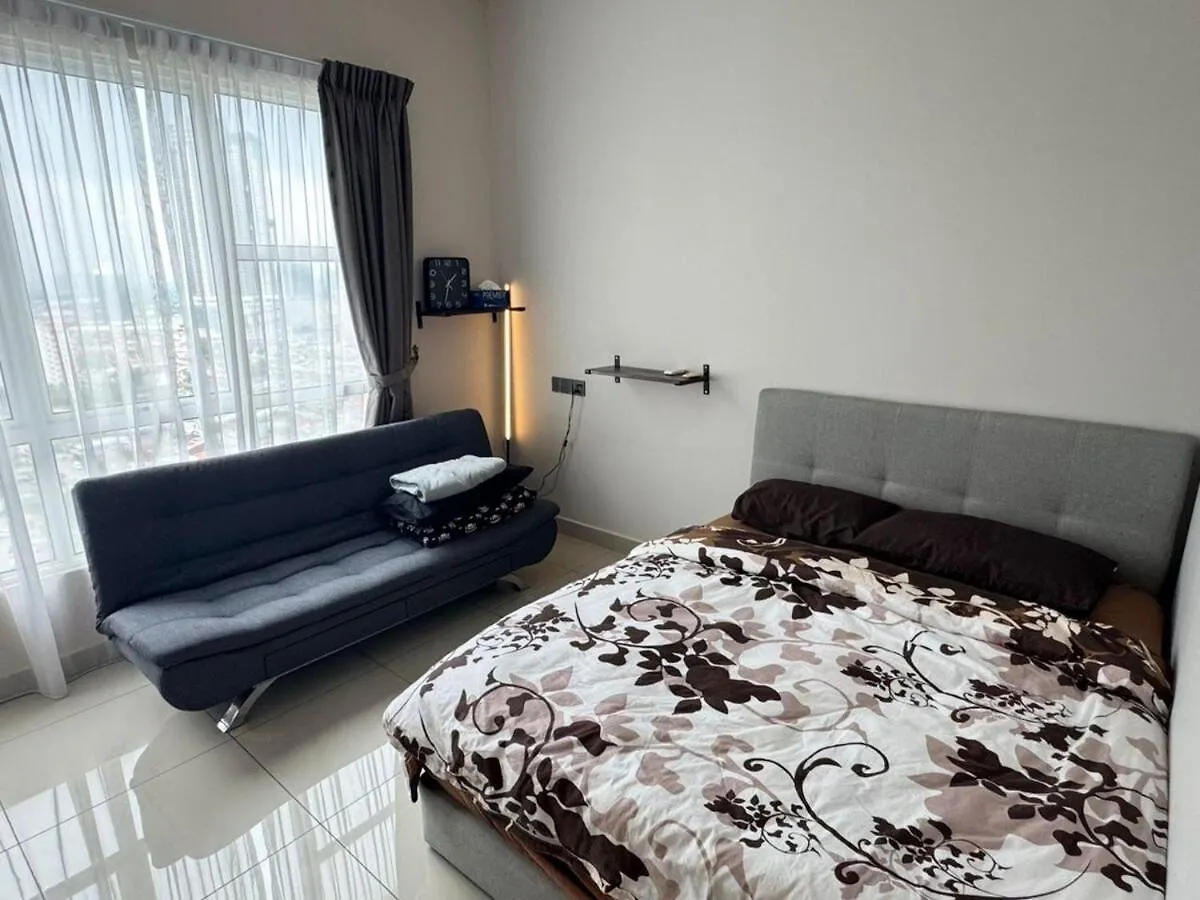 Daire Pinnacle Tower 4Br, Jb City Town, Near Ciq Johor Bahru