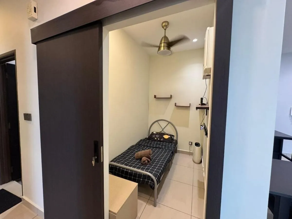 Daire Pinnacle Tower 4Br, Jb City Town, Near Ciq Johor Bahru